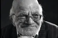 عکس| سفر زمان؛ «بهروز وثوقی و رضا کرم رضایی» در نمایی از فیلم همسفر؛ سال 54