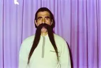 (تصاویر) سلطان سبیل ایران؛ مردی با سبیل‌ یک متر و نیمی!