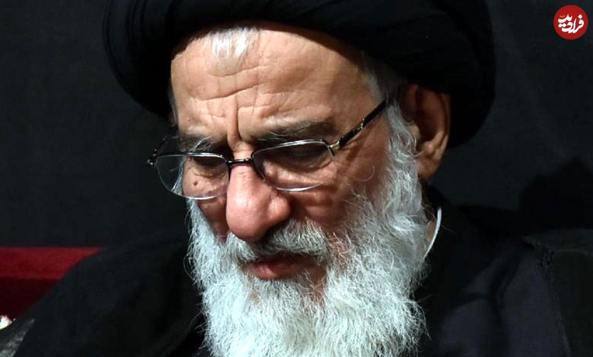 عکس؛ سفر در زمان؛ «سیدمحمود هاشمی شاهرودی در سنگر رزمنده ها در جبهه»؛ دهه 60