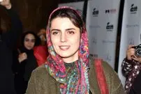 عکس| سفر زمان؛ «لیلا حاتمی» در حال گرفتن جایزه از «فریماه فرجامی»؛ 28 سال قبل