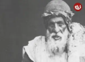 عکس| سفر زمان؛ عکس آتلیه‌ای «مردی با لحاف چهل‌تکه» در دوران ناصرالدین شاه
