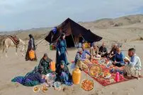 ببینید؛ غذای روستایی در ایران؛ پخت کله پاچه توسط سه بانوی عشایر در طبیعت