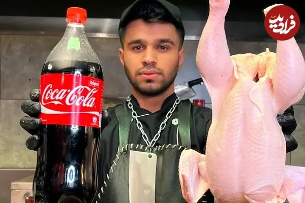 ببینید| غذای خیابانی در ایران؛ پخت مرغ شکم پر به روشی خلاقانه