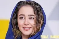 عکس| سفر زمان؛ تیپ متفاوت و عجیب «الناز حبیبی» در نمایش «خروس لاری»
