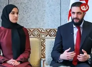 ببینید| رفتار احمد الشرع با همسرش در جمع خبرساز شد