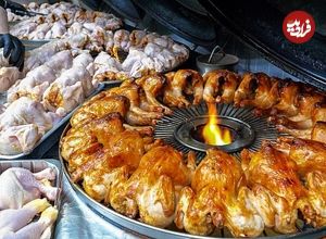ببینید؛ غذای خیابانی در کره؛ مرغ کبابی در فر گرد در سئول 