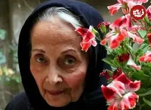 عکس| سفر به گذشته؛ «کتایون امیرابراهیمی» در 21 سالگی و در نمایی از فیلم حسن کچل؛ سال 49