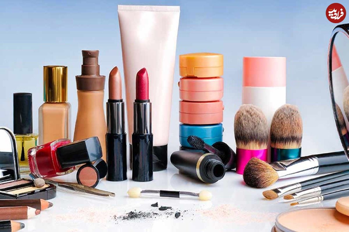 چرا خرید لوازم آرایشی اصل مهم است و استفاده از تقلبی چه عواقبی دارد؟