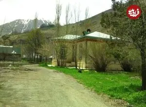 عکس| سفر زمان؛ کوچه‌ای در یکی از روستاهای جاده چالوس؛ 77 سال قبل