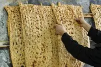 عکس؛ نانوای فداکاری که مردم تهران را تنها نگذاشت