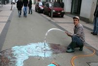 عکس؛ هنر خیابانی؛ شاهکار خلاقانۀ هنرمندی که «اقیانوس» را به وسط شهر آورده است