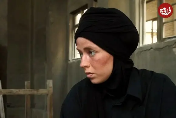 عکس| سفر در زمان؛ «الیزابت» سریال پایتخت 5 در اتاق گریم سریال خوشنام؛ سال 1400