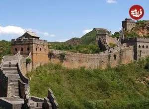 ببینید| پیاده‌روی روی خطرناک‌ترین بخش دیوار چین!