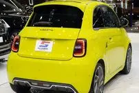 تصاویر| آبارث ۵۰۰e ؛ خودرویی که هنوز زیباست؛ حتی در دوران الکتریکی ها 