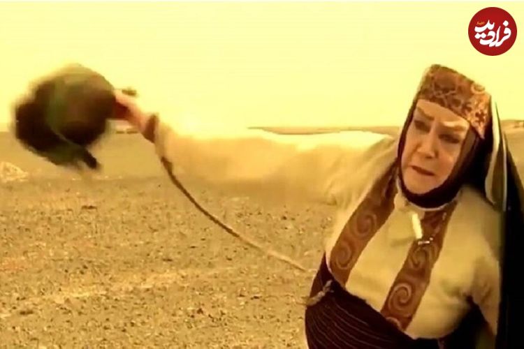 عکس؛ سفر در زمان؛ «قمر مادر وهب نصرانی» سریال مختار در 72 سالگی؛ سال 1400