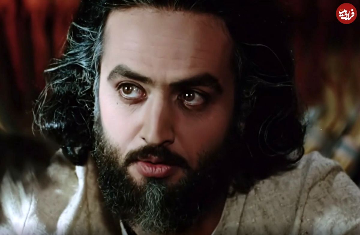 عکس| سفر در زمان؛ «یوزارسیف» بعد دریافت تندیس حافظ؛ سال 1399