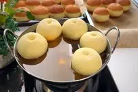 ببینید| طرز تهیه دونات در خانه و به روش آشپز اندونزیایی