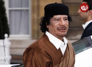 عکس؛ سفر در زمان؛ «معمر قذافی در کنار دختر و همسر دوم اش»؛ سال 1368