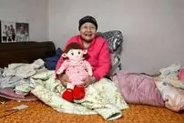 عکس| بحران تنهایی سالمندان در کره جنوبی؛ عروسک‌های هوش مصنوعی جای خالی فرزندان را پر می‌کنند