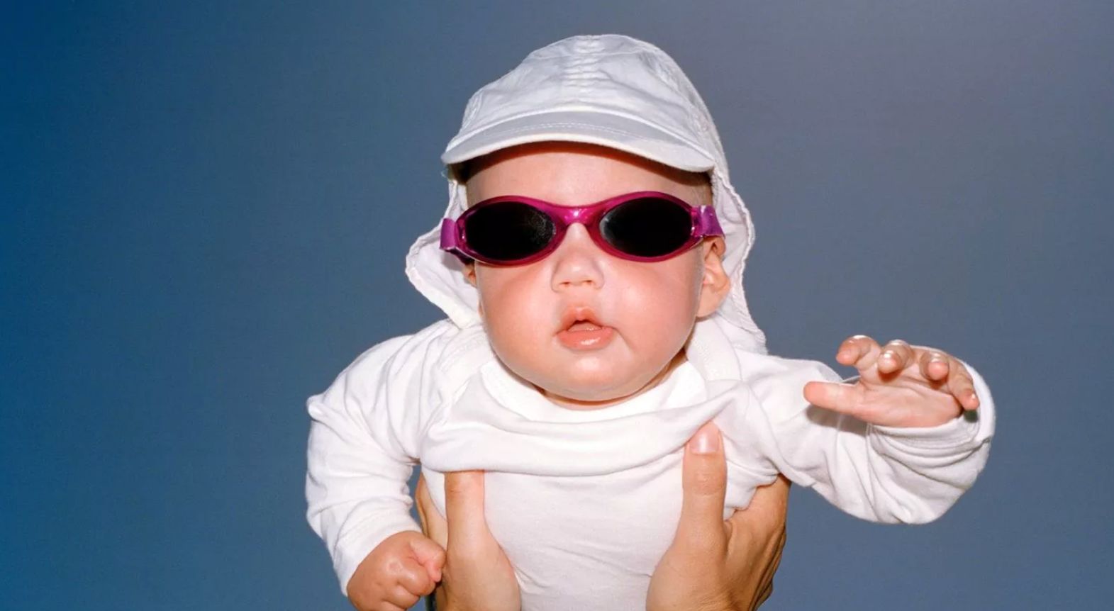 کودکان بیشتر از بزرگسالان به عینک آفتابی نیاز دارند