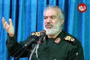 عکس؛ سفر به تاریخ؛ «سردار فدوی، جانشین فرمانده سپاه» در جبهه در کنار «شهید باکری»؛ دهۀ 60
