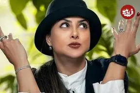 عکس| سفر زمان؛ «آزاده صمدی» 2 ساله در حال عروسک‌بازی؛ سال 60