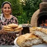 ببینید| غذای روستایی در ایران؛ پخت نان نارگیلی در روستایی زیبا