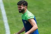 (ویدیو) اقدام عجیب هوادار پرسپولیس برای منصرف کردن رامین رضاییان