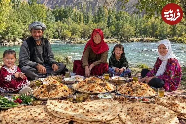 ببینید| غذای روستایی در افغانستان؛ پخت کابلی پلو در کنار رودخانه