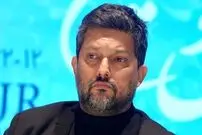 عکس| سفر زمان؛ ژست‌ها «حامد بهداد» روی صحنه تئاتر؛ سال 96