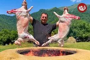 ببینید| غذای روستایی در آذربایجان؛ کباب کردن بره در تنور گِلی 