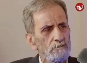 عکس| سفر زمان؛ «محمود بصیری» در 30 سالگی در فیلم «شارلوت به بازارچه می‌آید»؛ سال 56