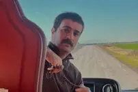 عکس| سفر زمان؛ ارسطو و یک طرفدار در پشت صحنه سریال پایتخت 7؛ سال 1403
