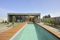 (تصاویر) «باغ بی سر و ته» اصفهان؛ جاذبۀ یک ویلای مدرن