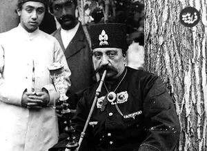 عکس| سفر زمان؛ تصویری از نماز جماعت «میرزای شیرازی»، صاحب فتوای «تحریم تنباکو»