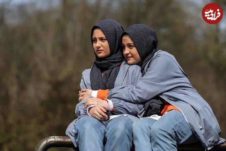 عکس| سفر در زمان؛ «سارا، نیکا و فهیمه» سریال پایتخت در بیمارستان؛ سال 96