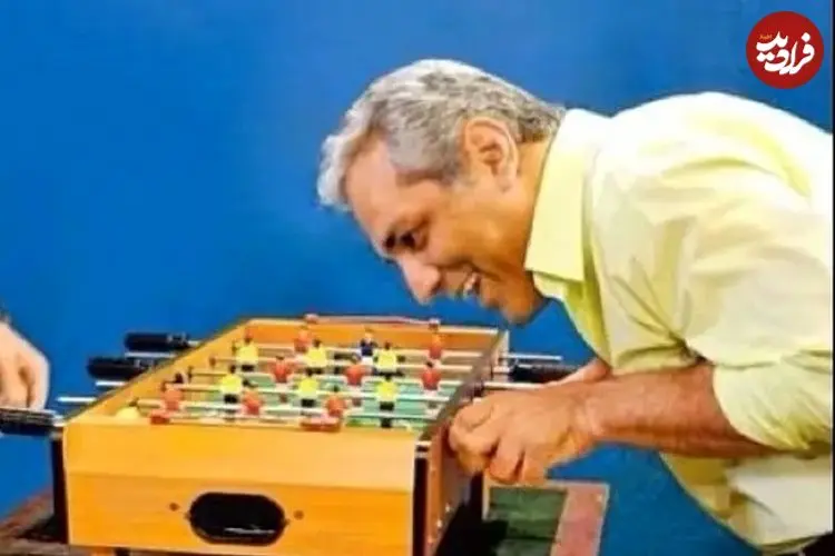 عکس| سفر زمان؛ «مهران مدیری» 33 ساله سوار بر موتور در کنار «مینا لاکانی»