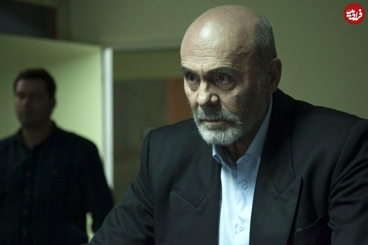 عکس| سفر در زمان؛ «جمشید هاشم پور» در پشت صحنه یک فیلم؛ سال 1376