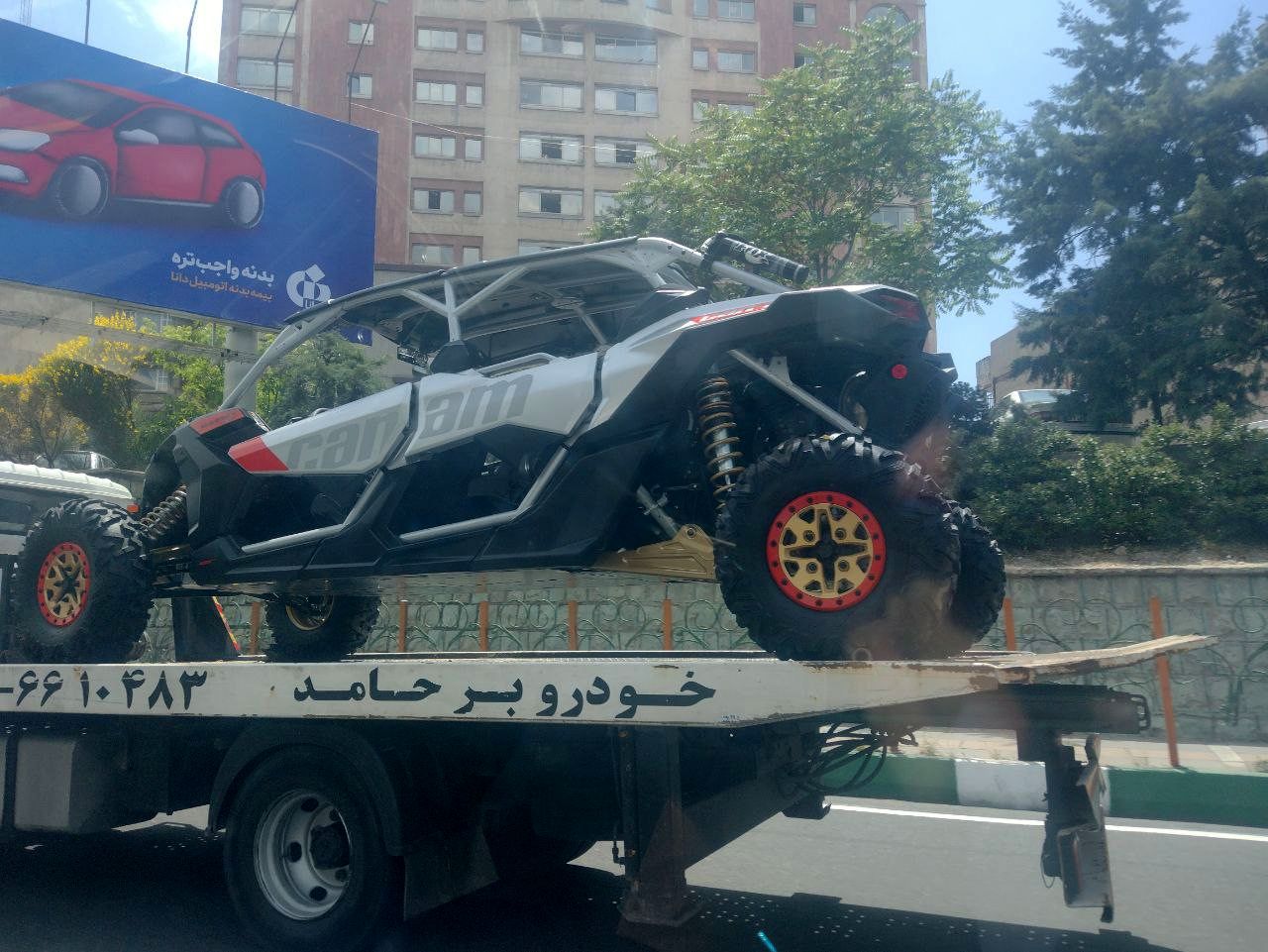 (عکس) یک خودروی عجیب و غریب در تهران