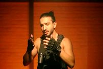 ببینید؛ رپ‌خوانی جدید سینا ساعی در برنامه «کارناوال» رامبد جوان وایرال شد