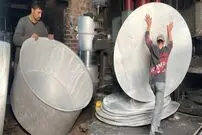 ببینید؛ مراحل درست کردن قابلمه های بزرگ آلومینیومی به روش پاکستانی ها