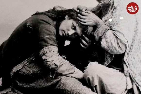 تصاویر؛ سفر به عصر قاجار؛ از «زن شپش‌گیر» تا «دختری با بادبزن»