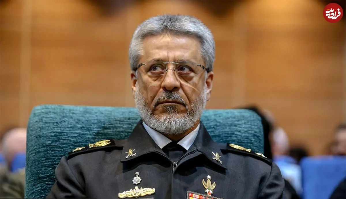 عکس؛ سفر در زمان؛ «حبیب الله سیاری در لباس ارتش و درجه سرتیپ دومی»؛ دهه 70