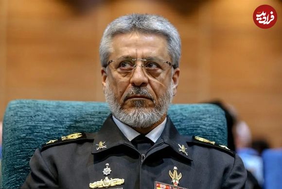 عکس؛ سفر در زمان؛ «حبیب الله سیاری در لباس ارتش و درجه سرتیپ دومی»؛ دهه 70