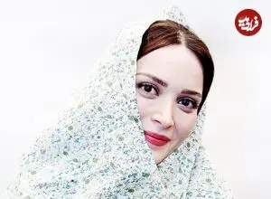 عکس| سفر زمان؛ تیپ و ژست خاص «بهنوش طباطبایی» در نمایش «آدامسخوانی»؛ سال 95
