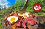 ببینید| غذای روستایی در انگلستان؛ پخت استیک با سیب زمینی سرخ کرده در جنگل