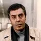 عکس| سفر زمان؛ خسرو شکیبایی در پشت‌صحنه «دزد و نویسنده»؛ 40 سال قبل