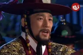 عکس| سفر در زمان؛ «امپراتور» 9 سال بعد سریال دونگ یی در یک شهربازی؛ سال 1397