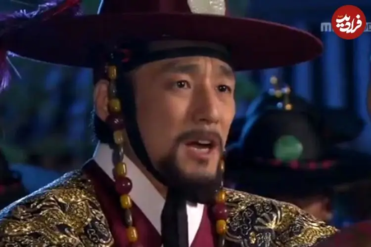 عکس| سفر در زمان؛ «امپراتور» 9 سال بعد سریال دونگ یی در یک شهربازی؛ سال 1397