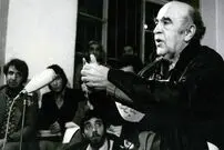 (عکس) سفر به تاریخ؛ «هویدا و همسرش لیلا» در یک خانه باغ؛ اواخر دهه 40